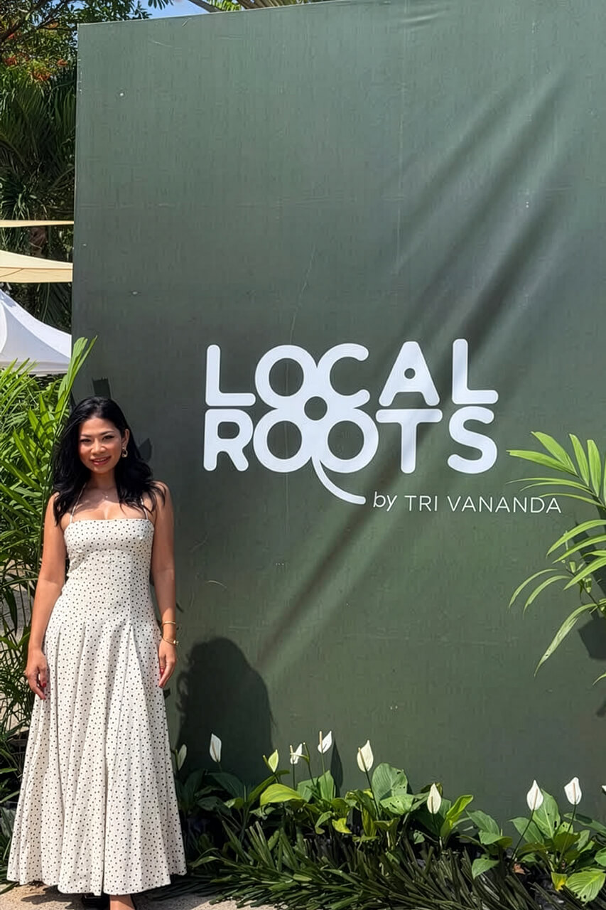 At the entrance of the Local Roots Market by Tri Vananda